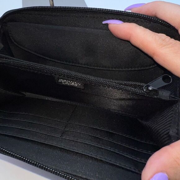 Tahari Touch of Modern Rose and Eiffel Tower Print Wristlet/Wallet RFID - Picture 4 of 9